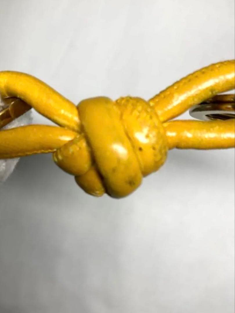 ボッテガヴェネタ レザー ゴールド金具 トライアングル キーホルダー チャーム