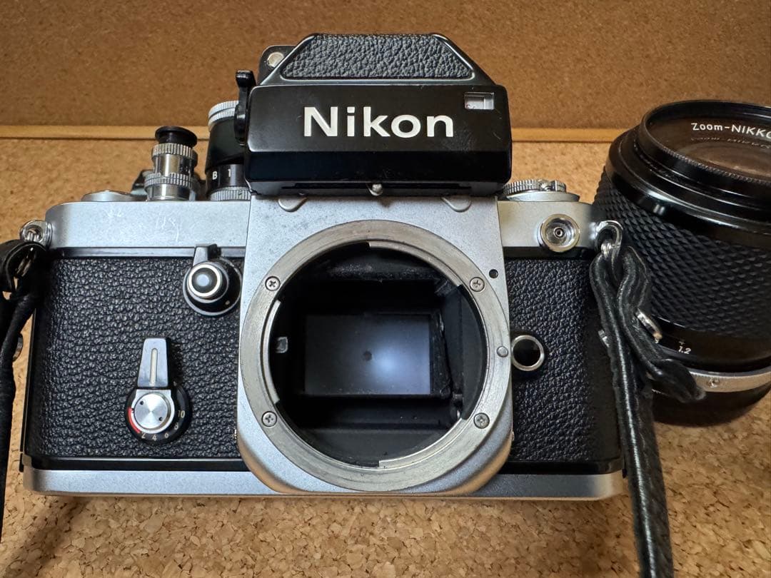 NIKON F2本体、望遠レンズ 、ストロボ セット