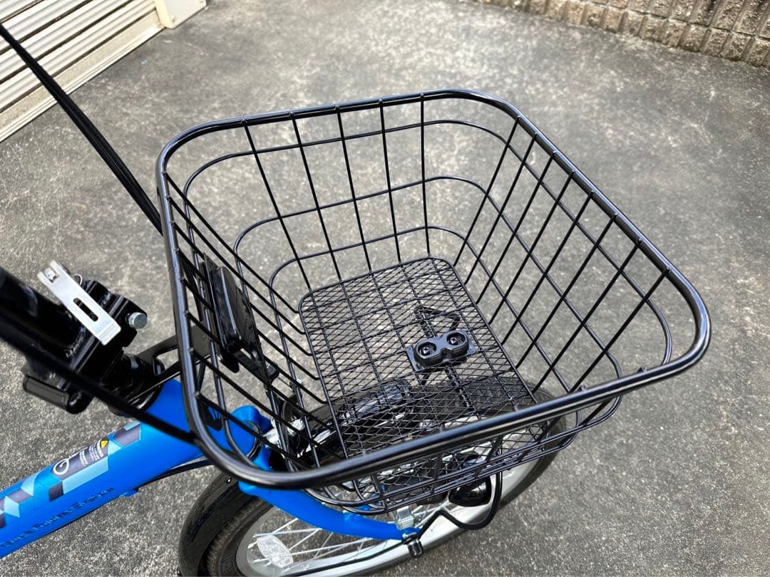 美品(使用期間1ヶ月未満)折り畳み自転車