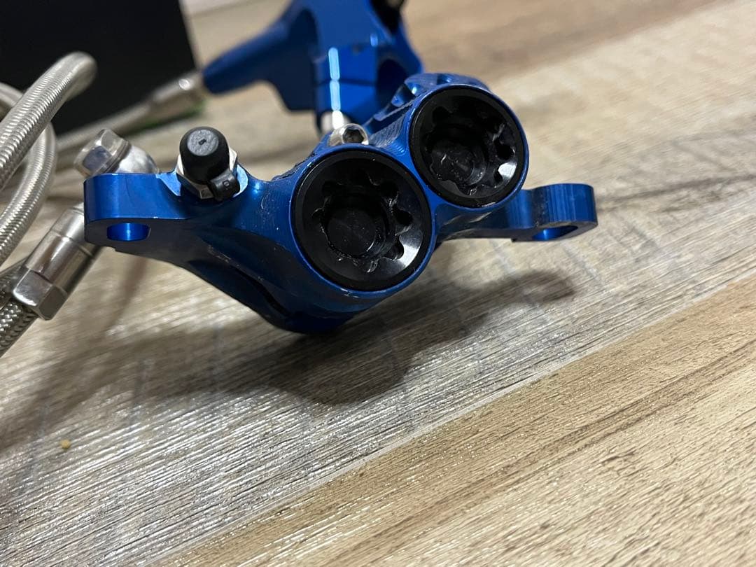 hope tech E v4 ブルー