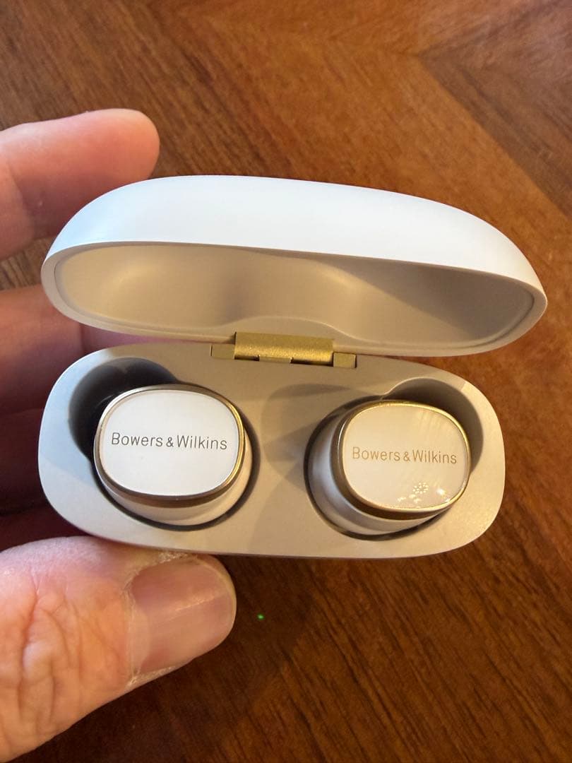 J.ヨッチー Bowers & Wilkins Pi8