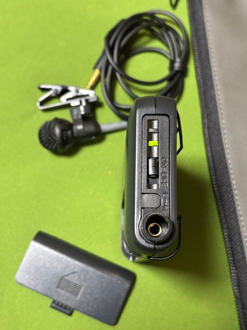 B.TOA 　WM-1320　新古品　 タイピンワイヤレスマイク頻度僅か