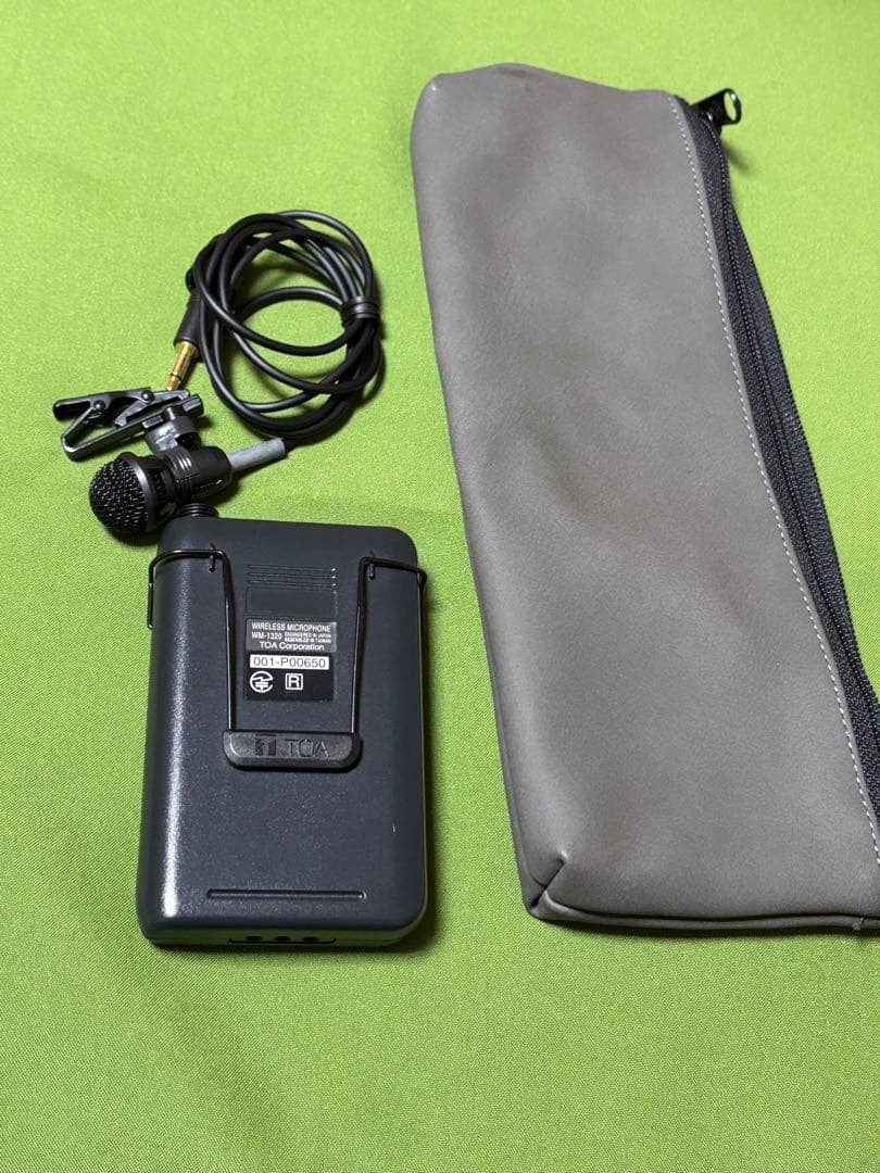B.TOA 　WM-1320　新古品　 タイピンワイヤレスマイク頻度僅か