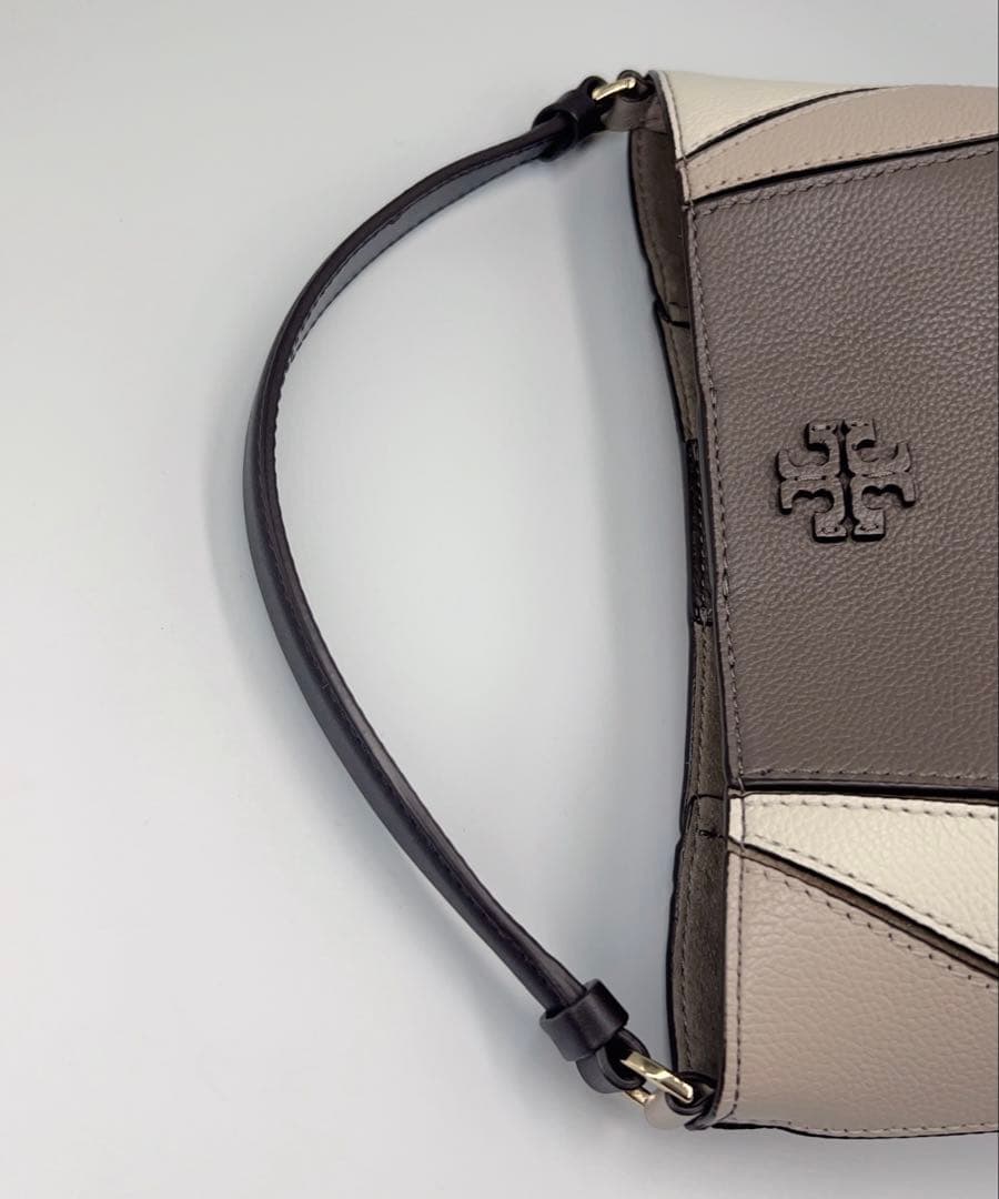 週末セール❣️極美品✨TORY BURCH マックグロー スモールバケット　マルチ