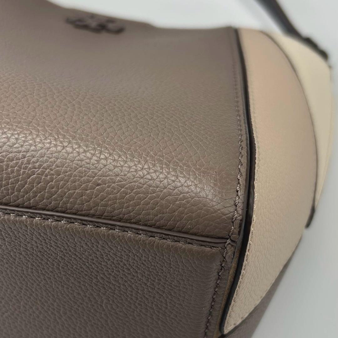 週末セール❣️極美品✨TORY BURCH マックグロー スモールバケット　マルチ