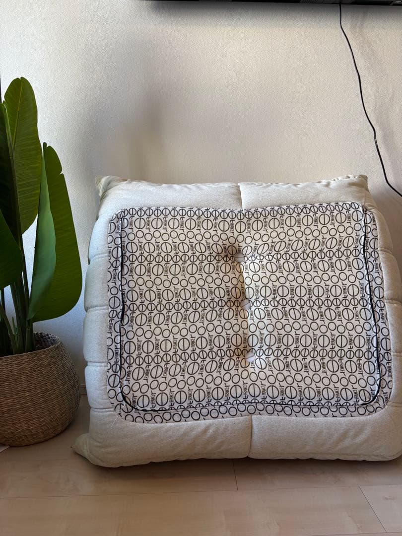 リーンロゼ　トーゴ　50th DENDEN パフ(オットマン)