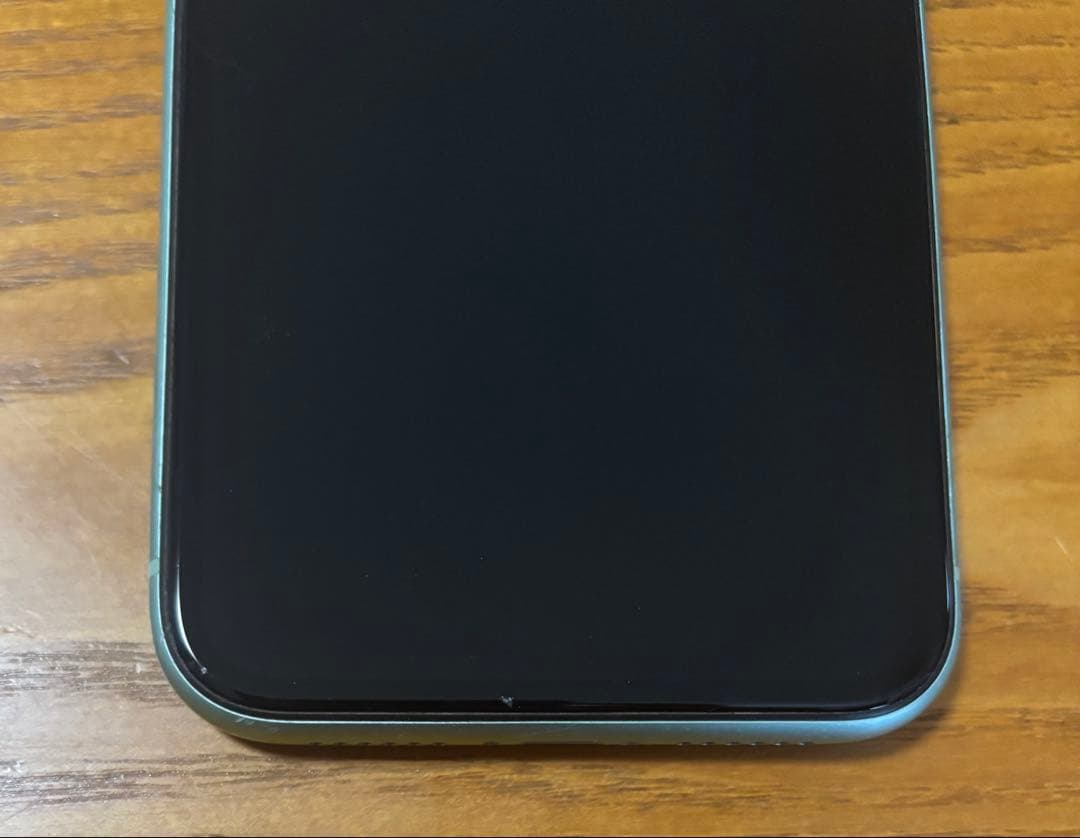 iPhone 11 グリーン 背面ひび割れ