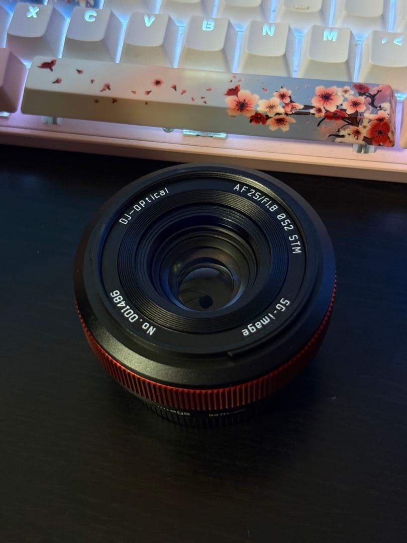 SG-image 25mm F1.8 AF 赤