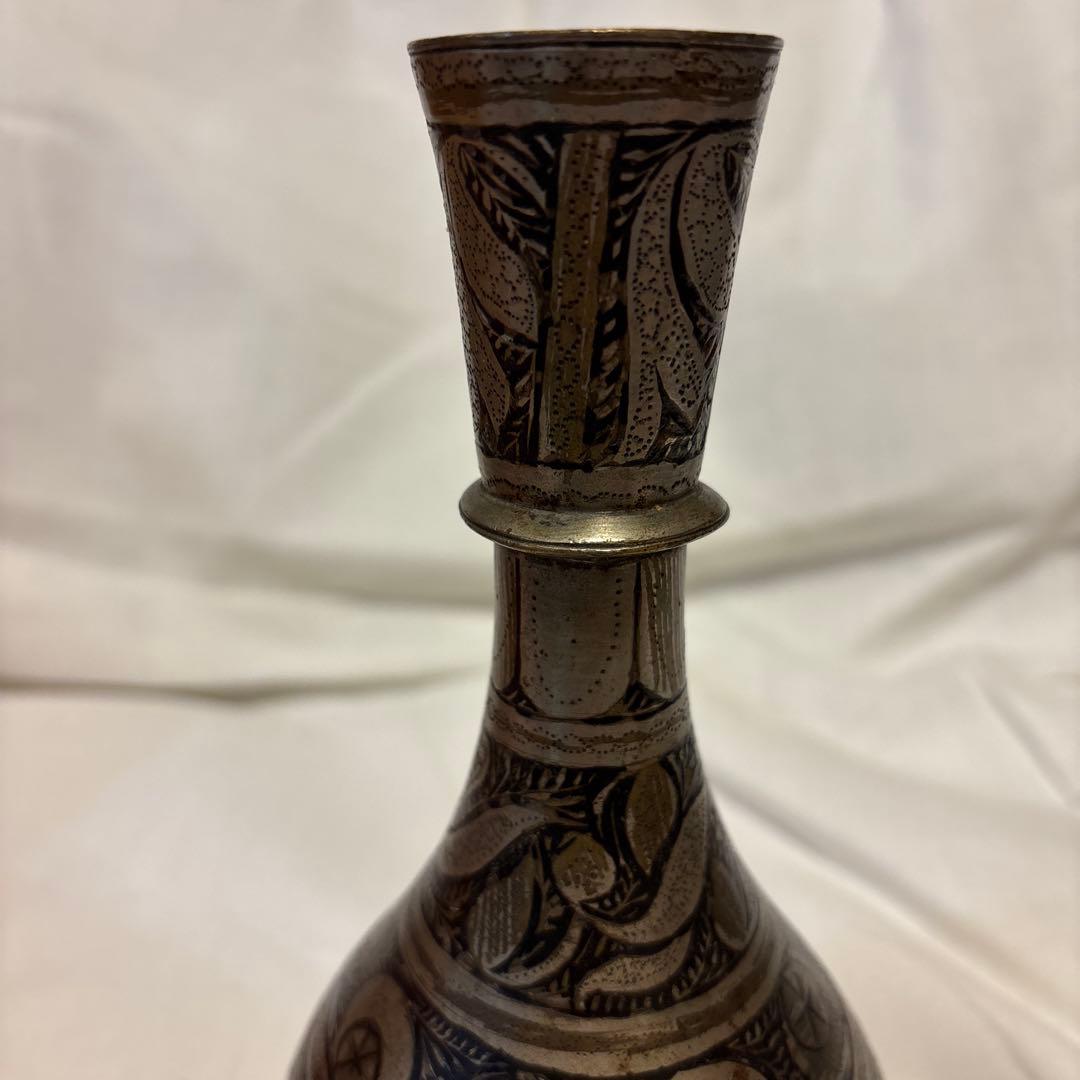 【希少】　インド工芸 ビドリ焼き 銀象嵌 黒地 花瓶 伝統金属工芸