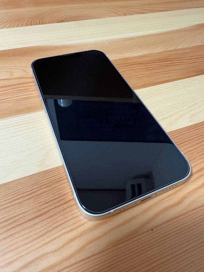 Apple iPhone13本体＋純正クリアケース