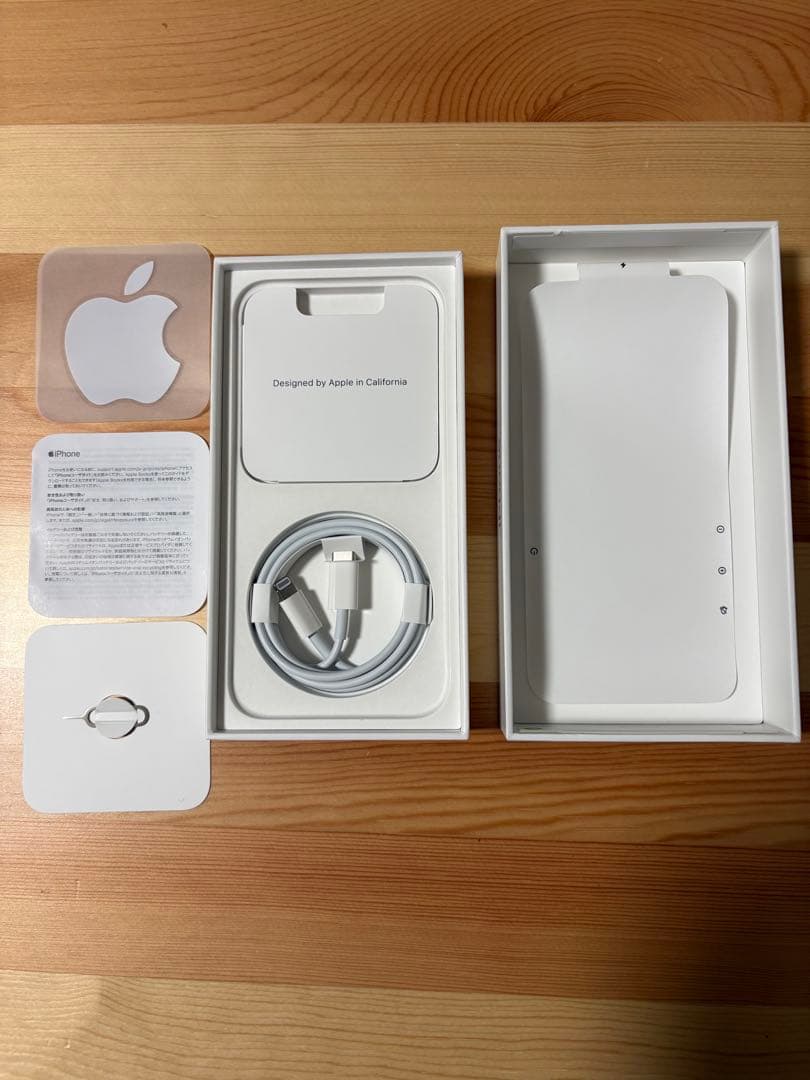 Apple iPhone13本体＋純正クリアケース