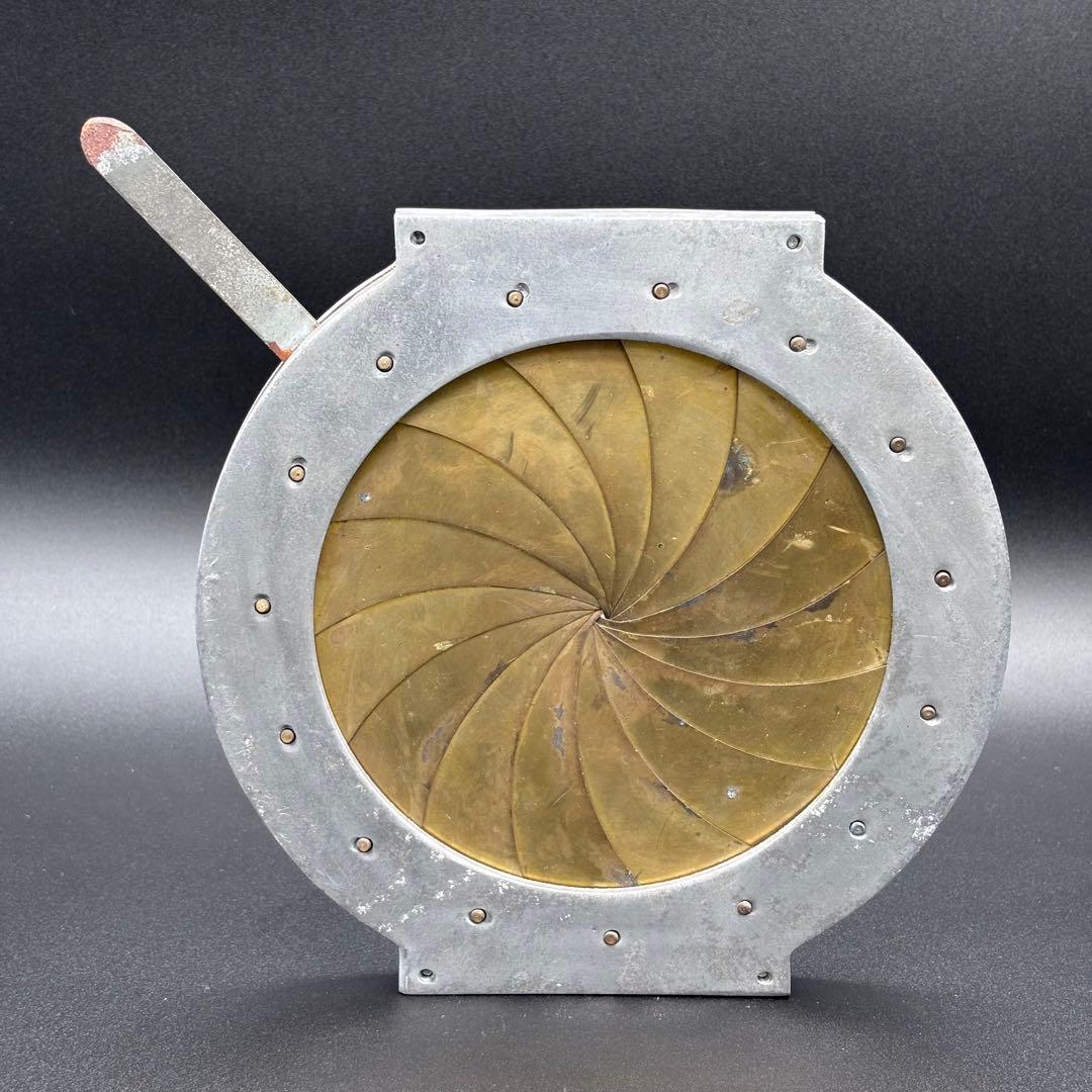 謎の器具 工業用？大型アイリスダイヤフラム