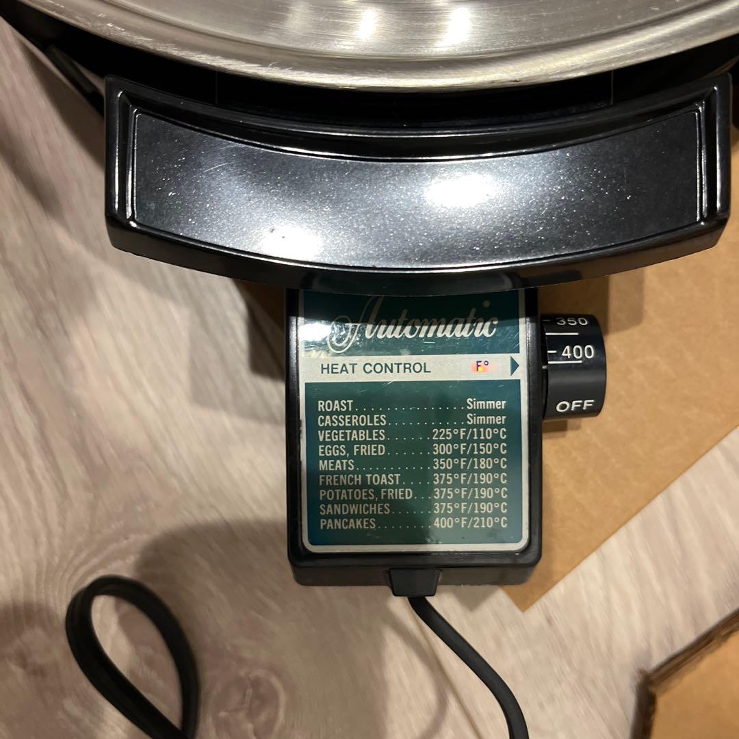 【新品】ロイヤルクイーン　電気フライパン鍋　電気鍋　LIQUID CORE