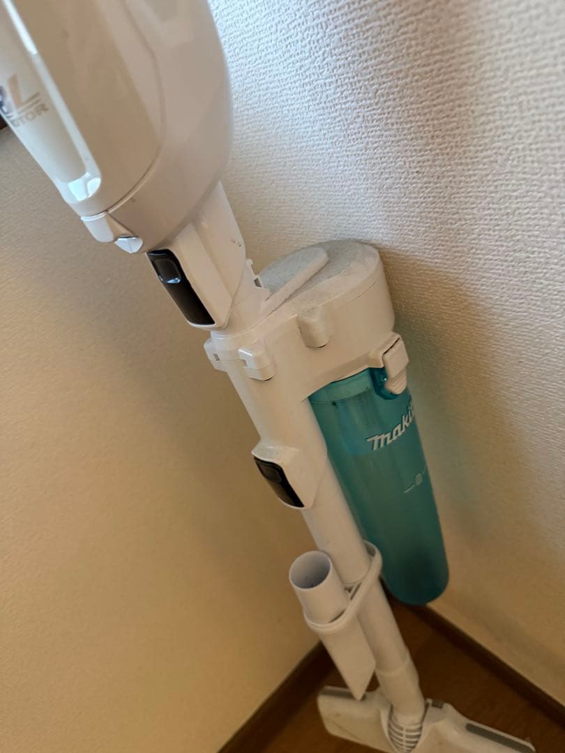 マキタ コードレス掃除機CL282 18Vバッテリ付 CL282FDFCW