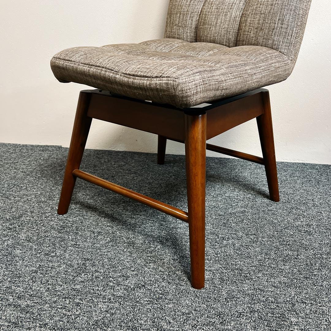 ニトリ 回転式 ダイニングチェア　ライジング