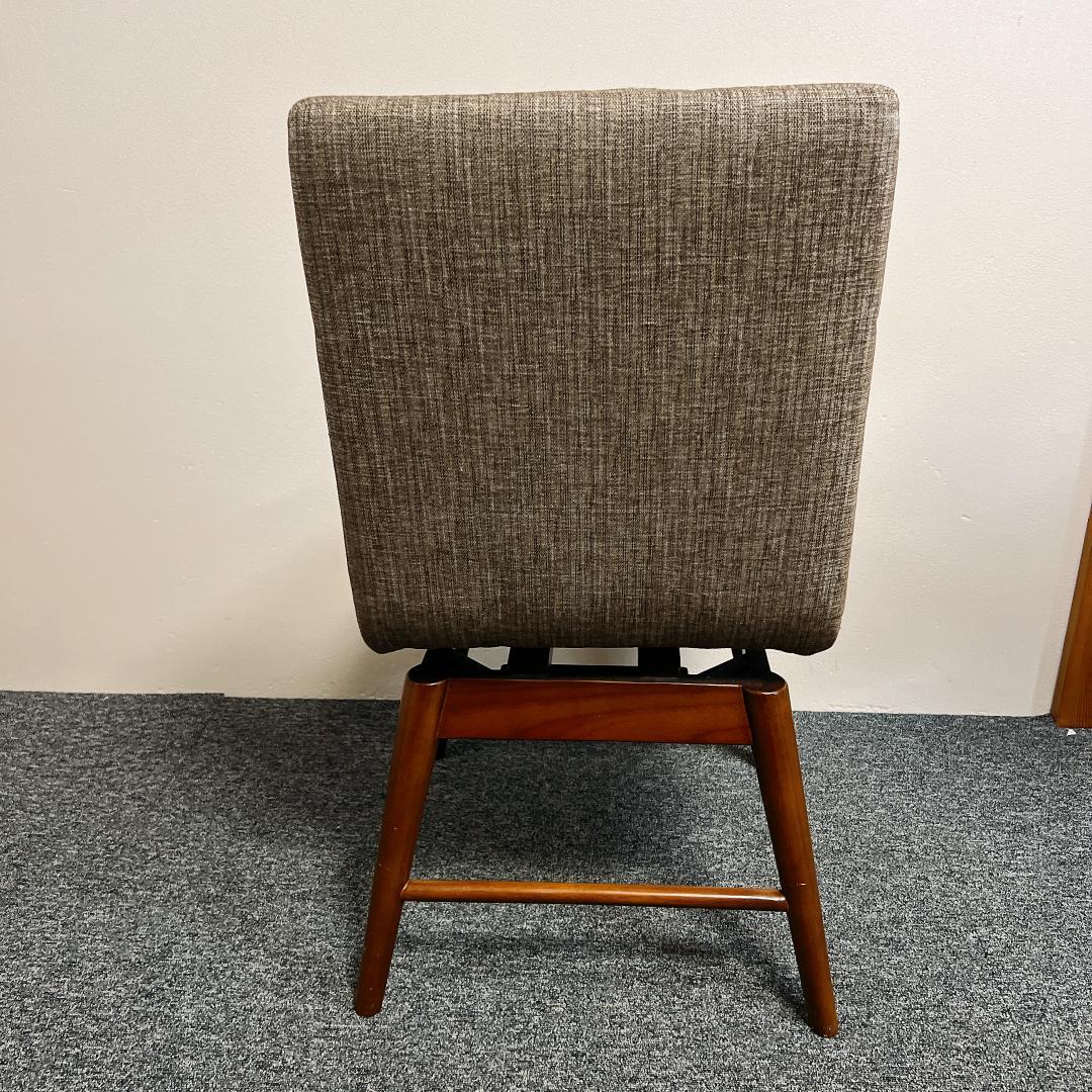 ニトリ 回転式 ダイニングチェア　ライジング