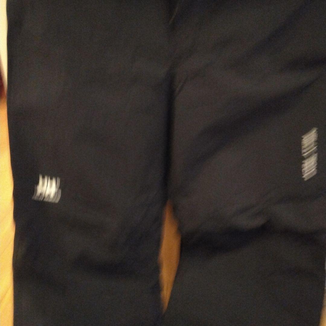 スノーボードウェア 赤/グレー フード付き　HELLY HANSEN上下セット