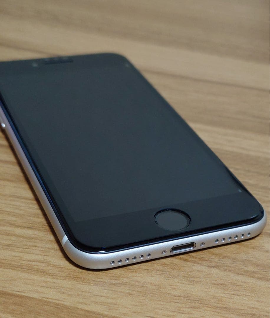 Apple版iPhoneSE第3世代128GB SIMフリー バッテリー100%