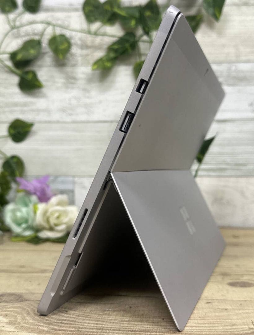 Windowsタブレット本体 Surface Pro 5[Core i5/RAM:8GB/SSD:256GB]