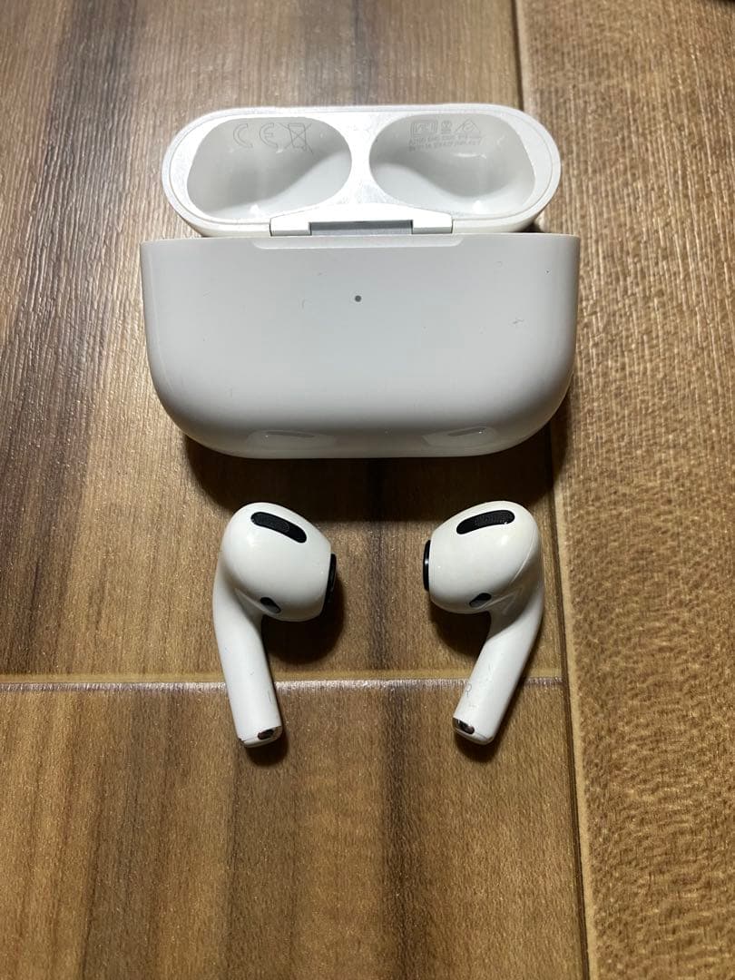 Apple AirPods Pro 本体 充電ケース付き