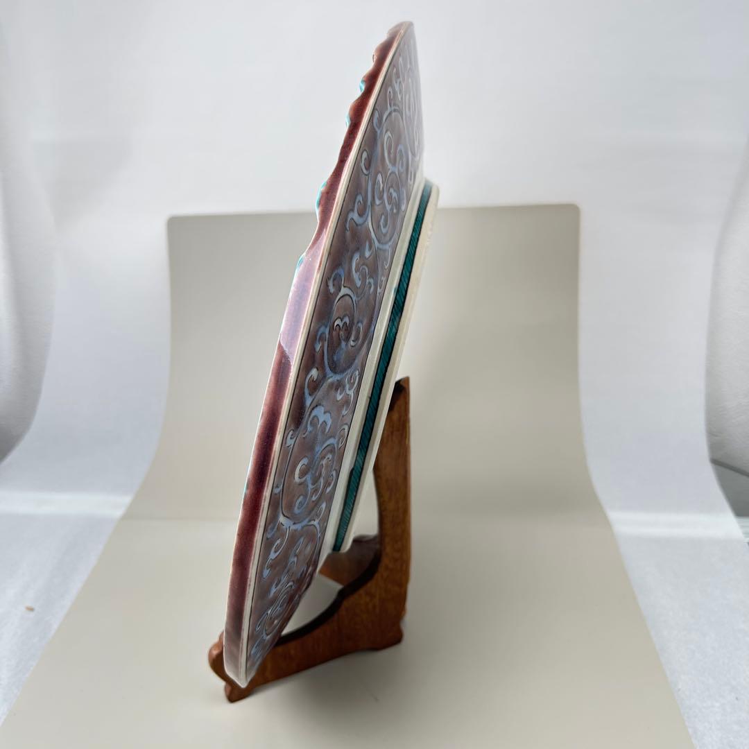 陶器製 飛ぶ鳥のデザイン皿