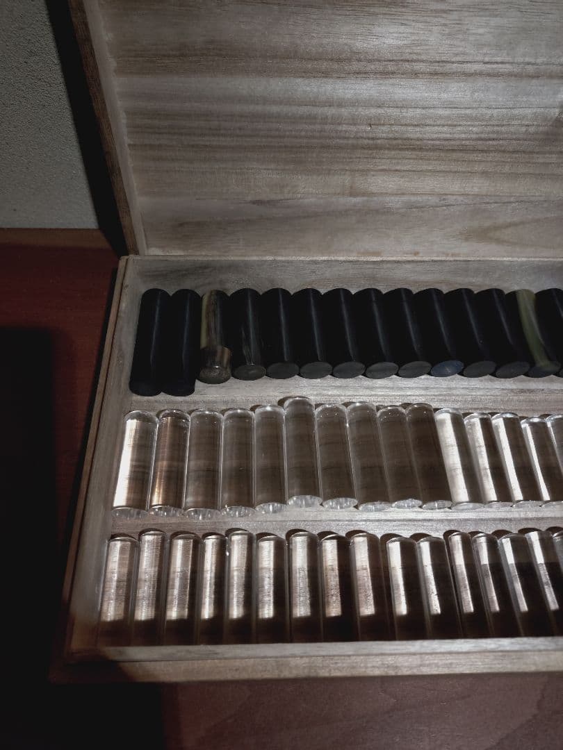 印材の山 水晶 水牛 瑪瑙石など