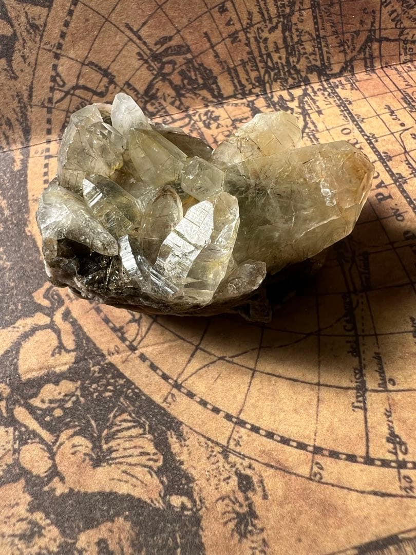 龍脈の精髄 ― 国産ブラックルチル⭐︎針水晶