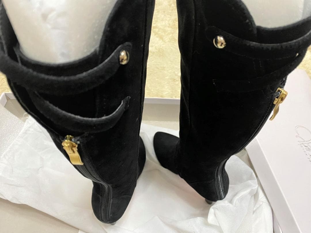 ◆最終価格　未使用　VSEVEN　インストーム入り美脚ロングブーツ　２３ｃｍ　黒