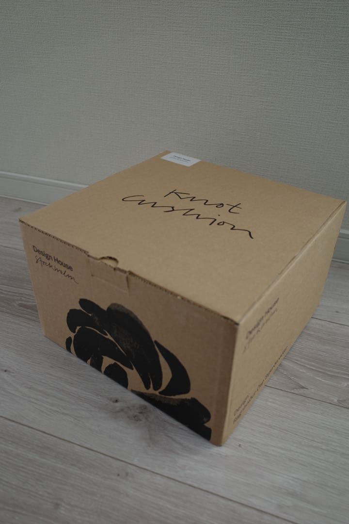 Knot Cushion ホワイト/グレー