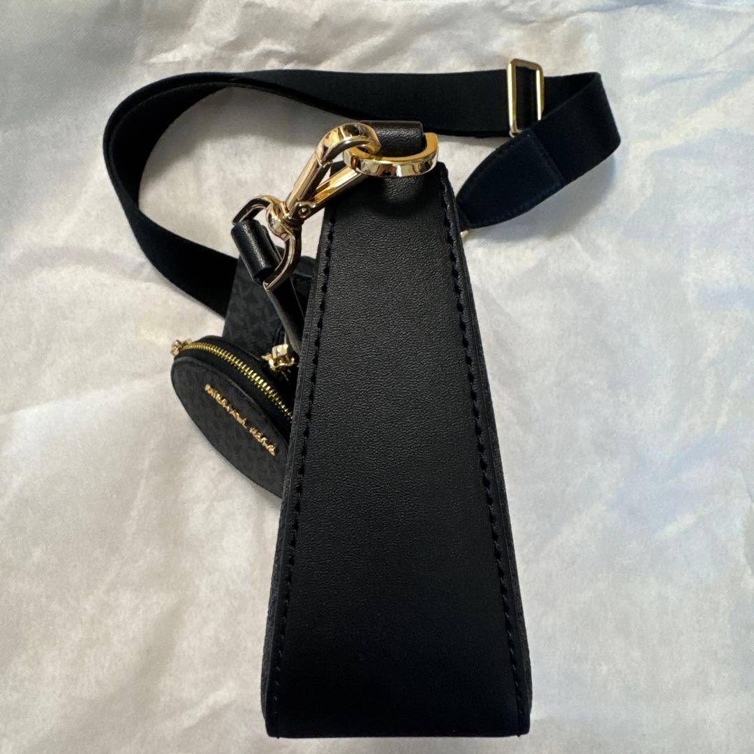 新品美品　マイケルコース ショルダーバッグ