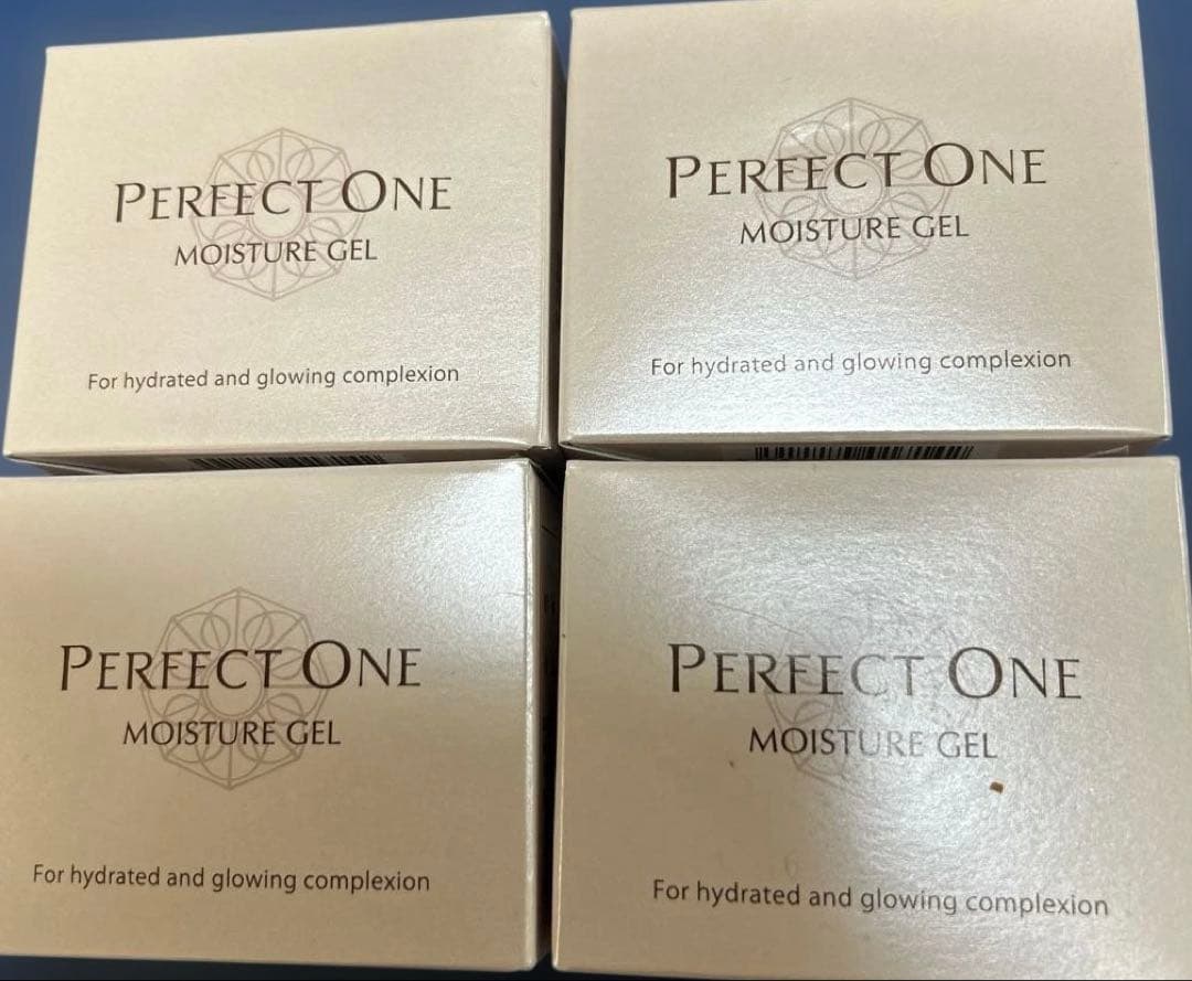 パーフェクトワン　PERFECT ONE モイスチャーゲル 75g4個セット