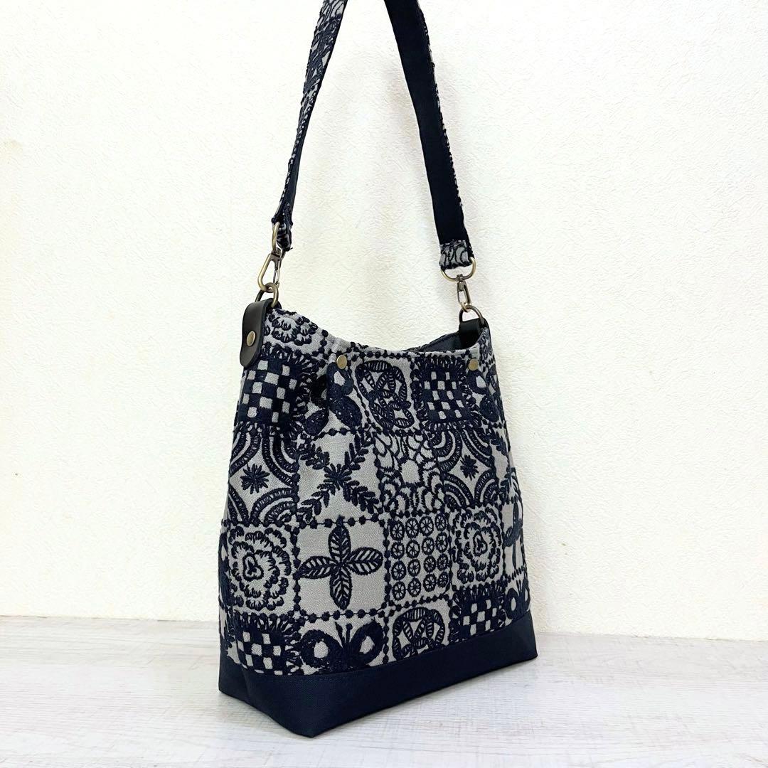 ミナペルホネン　ハンドメイド　ショルダーバッグ　forest tile