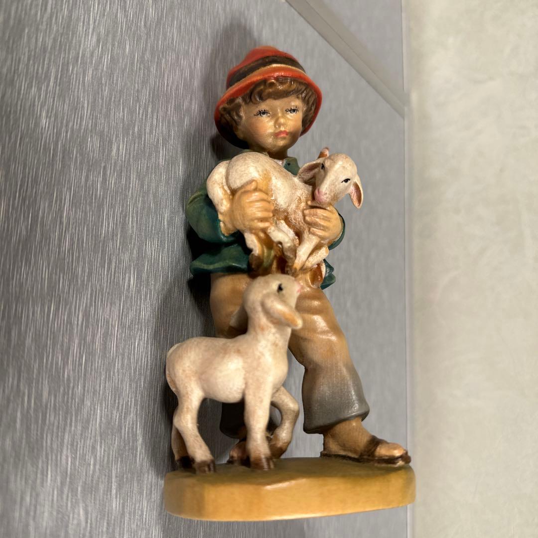 イタリア　Conrad Moroder社　木彫り人形　 写真追加しました