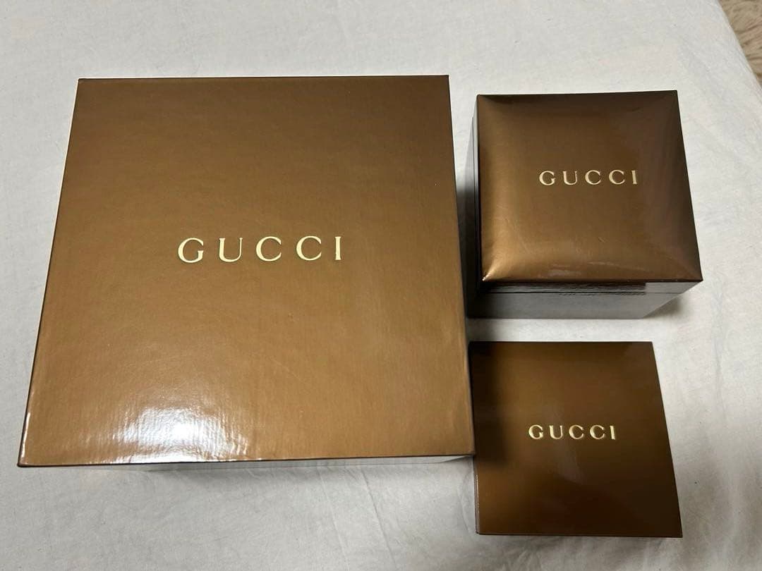 【お値下げ中美品】GUCCI チャーム付きチェーンブレスレットレディース腕時計