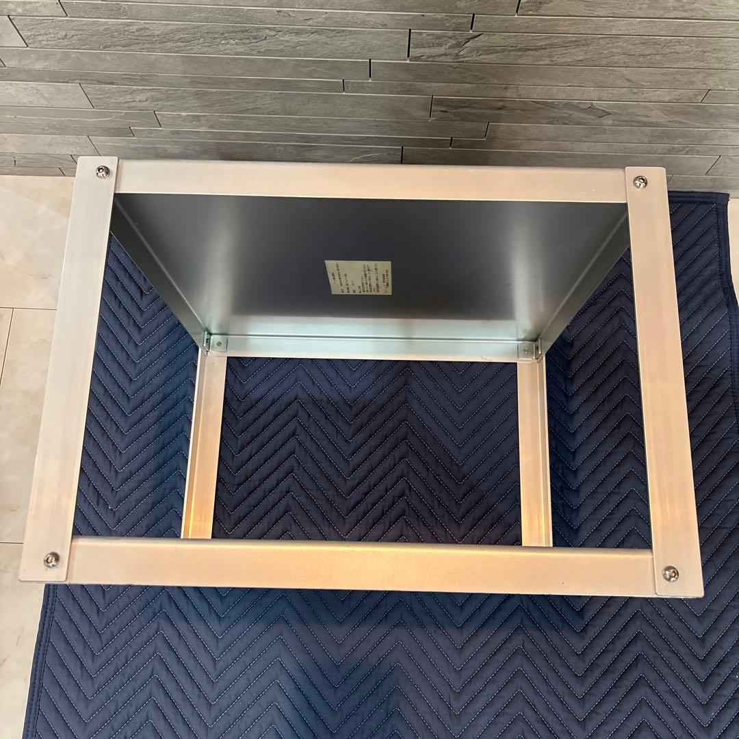 無印良品良品アルミサイドテーブル　435㍉×435㍉高さ370㍉（キャスター含）