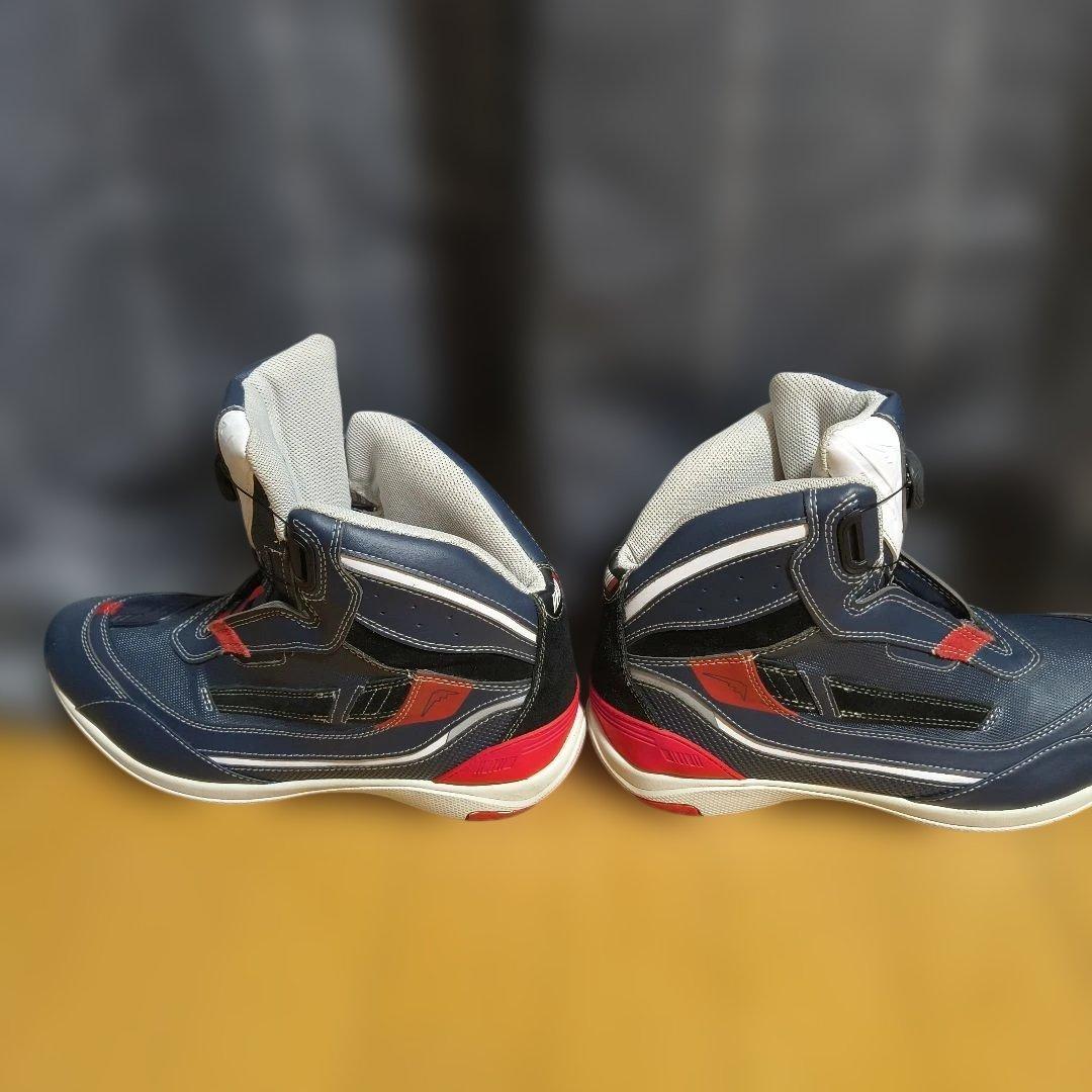 クシタニブロックフローシューズ ネイビー K-4573 28cm