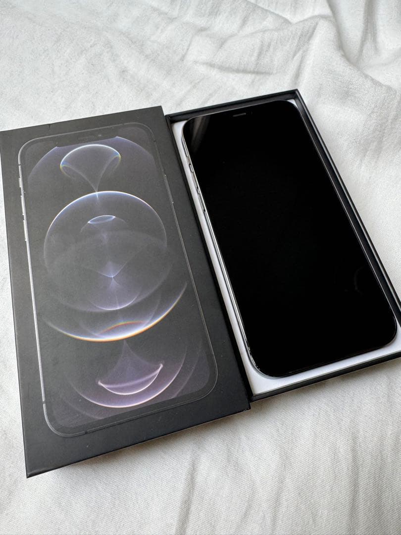 SIMフリー　iPhone 12 Pro 256GB グラファイト