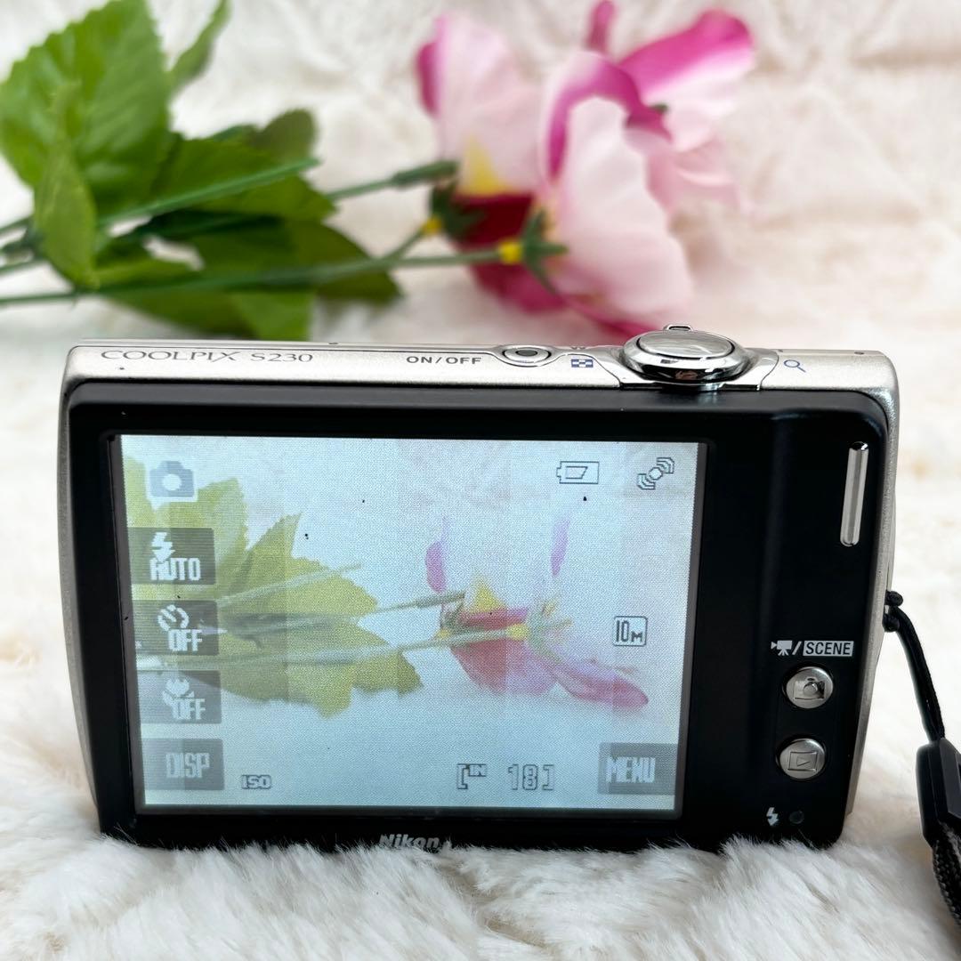 美品 Nikon COOLPIX S230 シルバー 訳あり