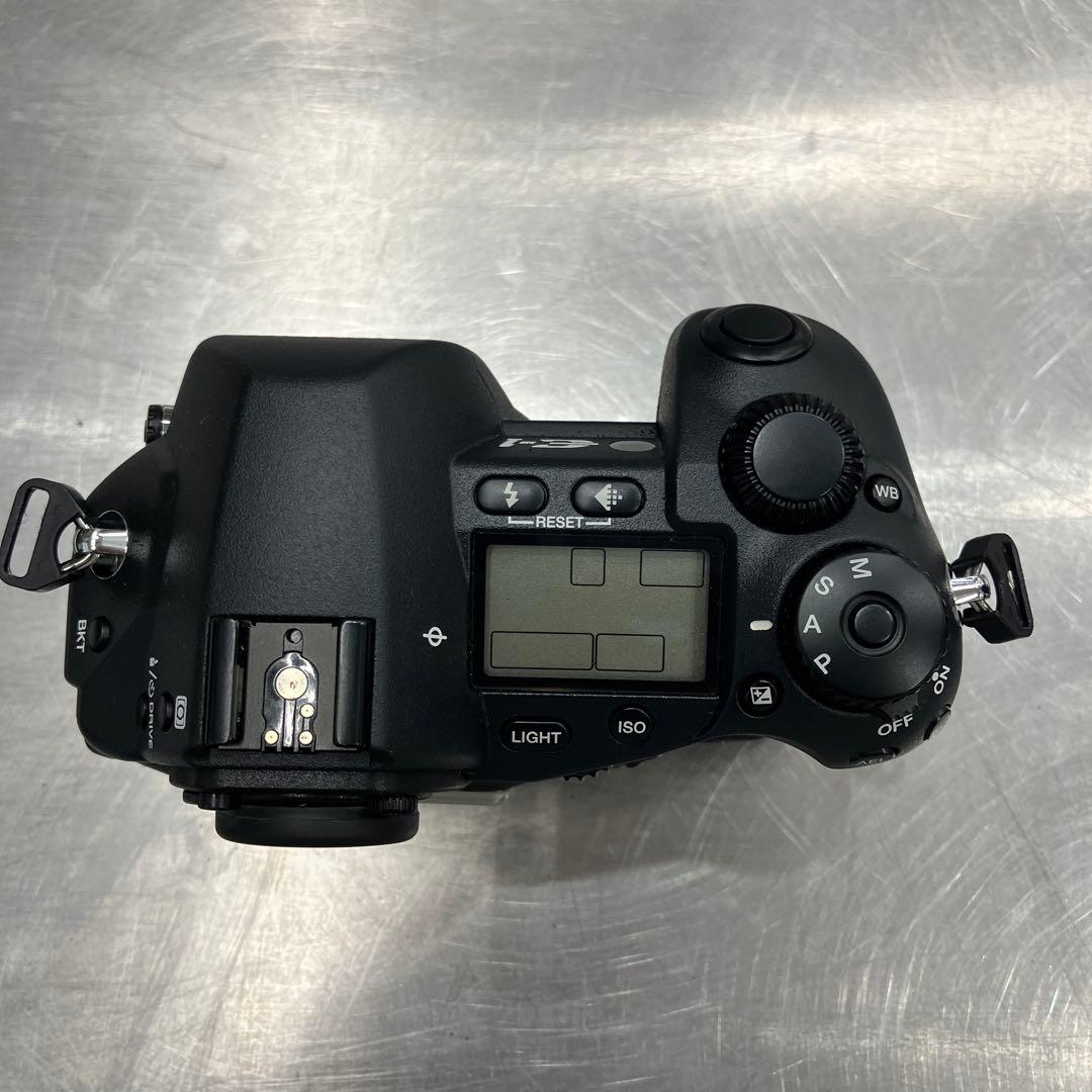 d*9様 OLYMPUS E-1 ボディ 動作未確認