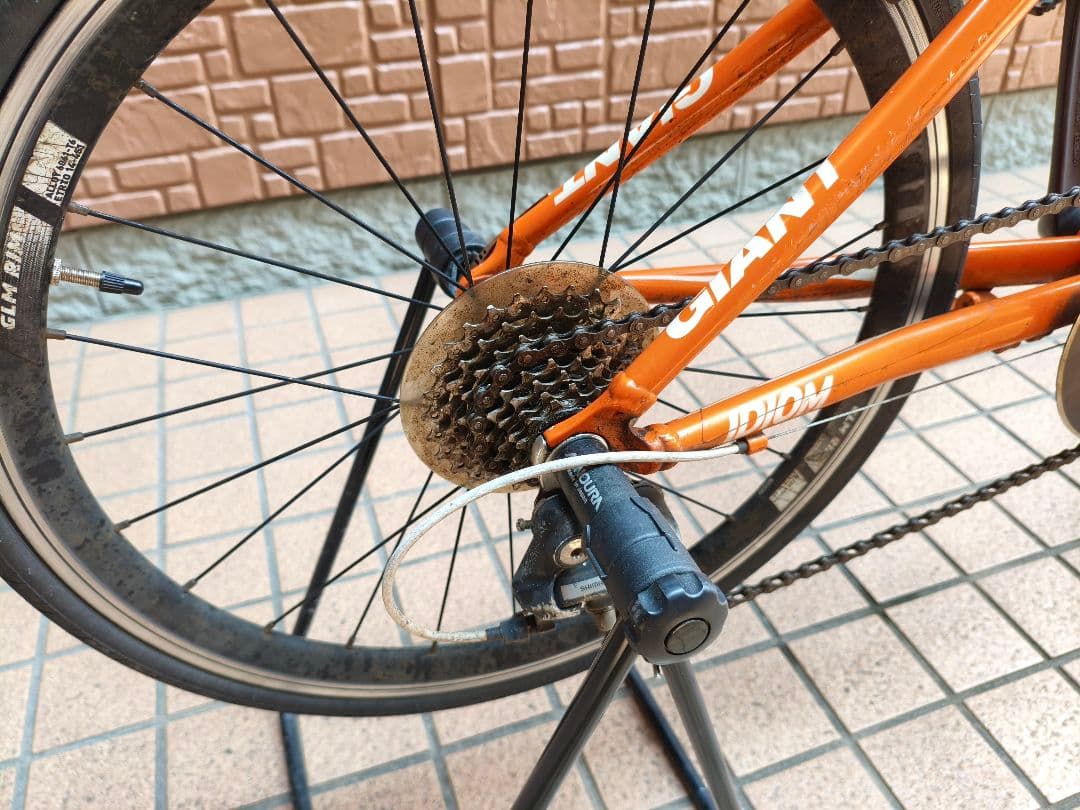 愛知県名古屋市近郊のみのお取引　GIANT IDIOM　難あり