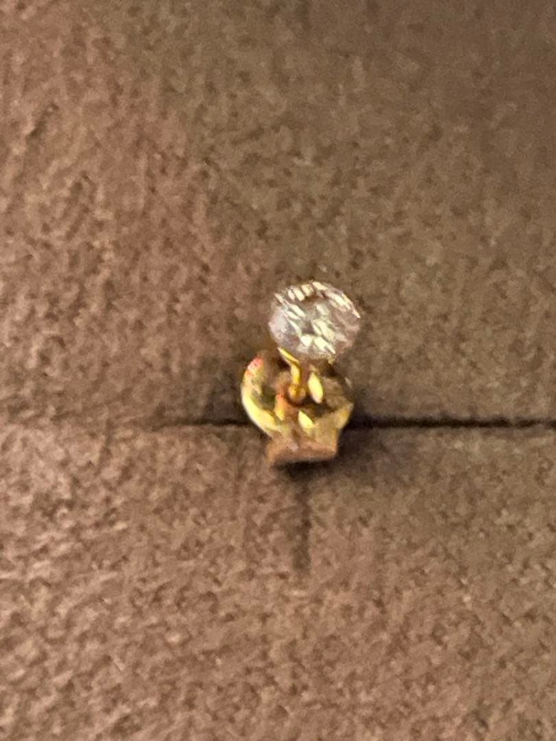 agete K18 0.07ct 片耳 ダイヤモンドピアス