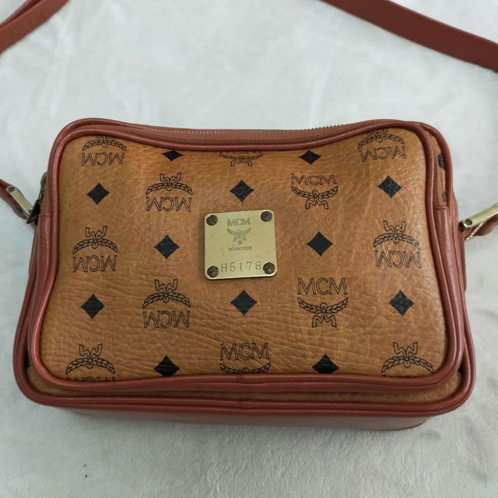 MCM　ヴィセトス柄　クロスボディバッグ　ショルダーバッグ