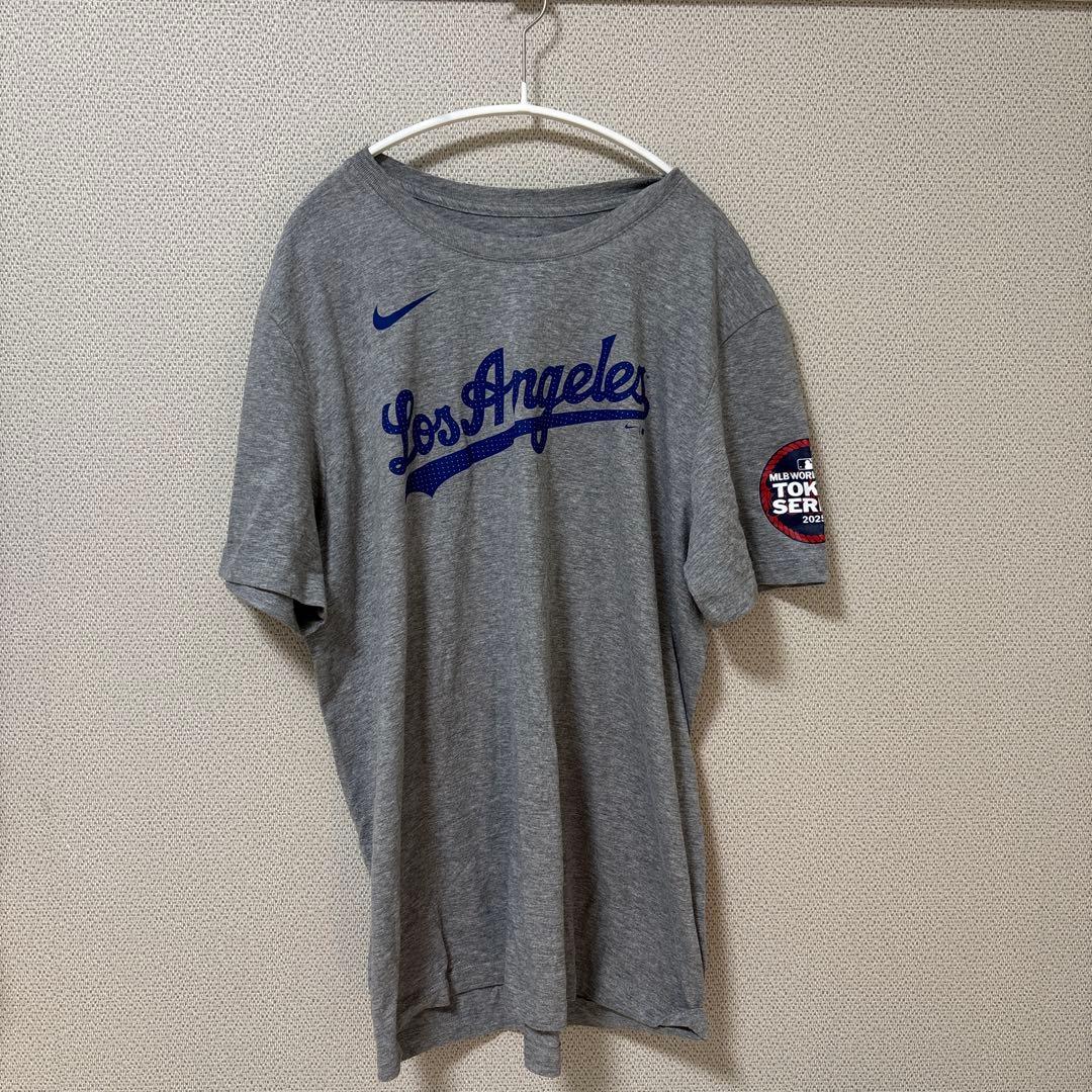 売切れ商品　希少グレー【ドジャース　フリーマン】MLB 東京シリーズTシャツ