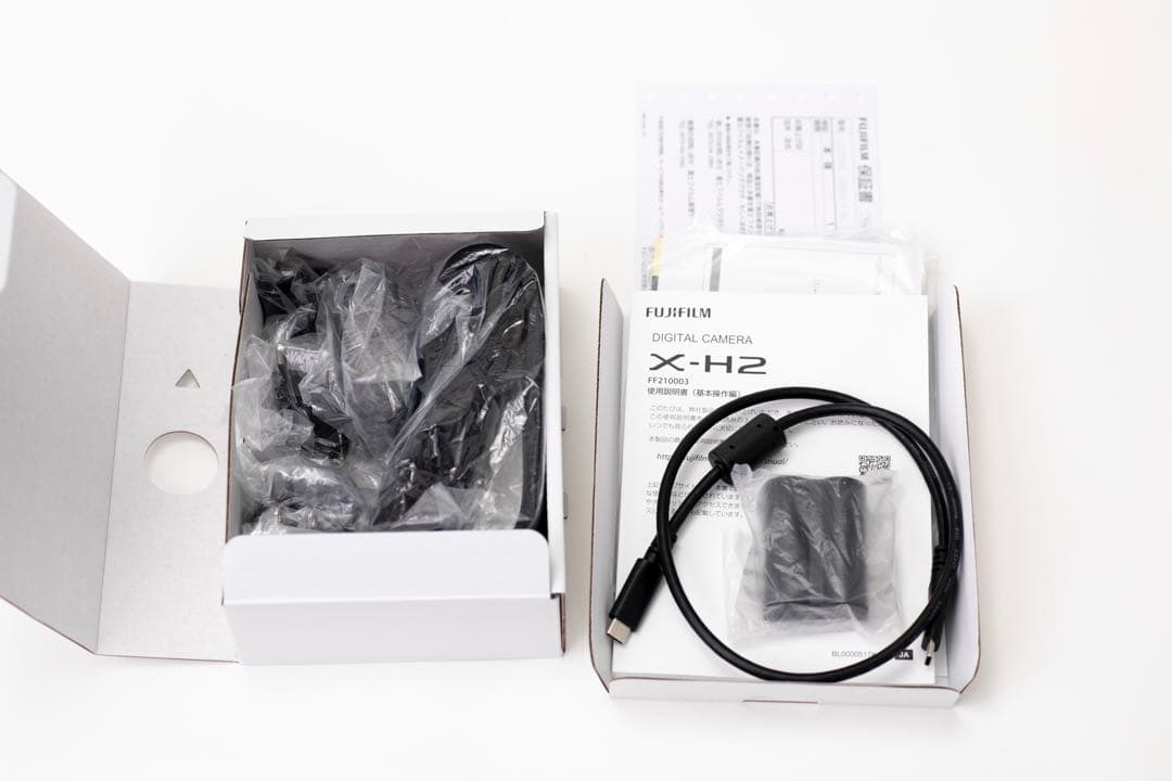 FUJIFILM Ｘ-H2ミラーレス一眼 ブラック