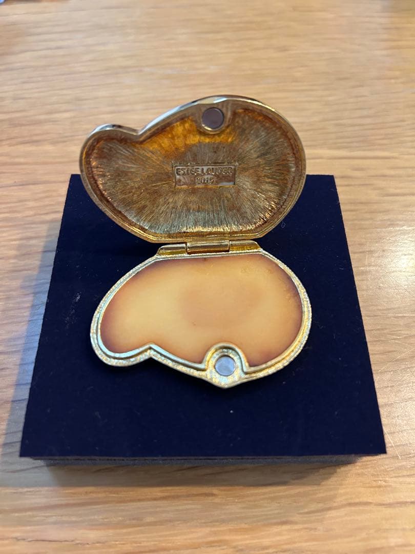 ESTEE LAUDER 練り香水　ペイズリー