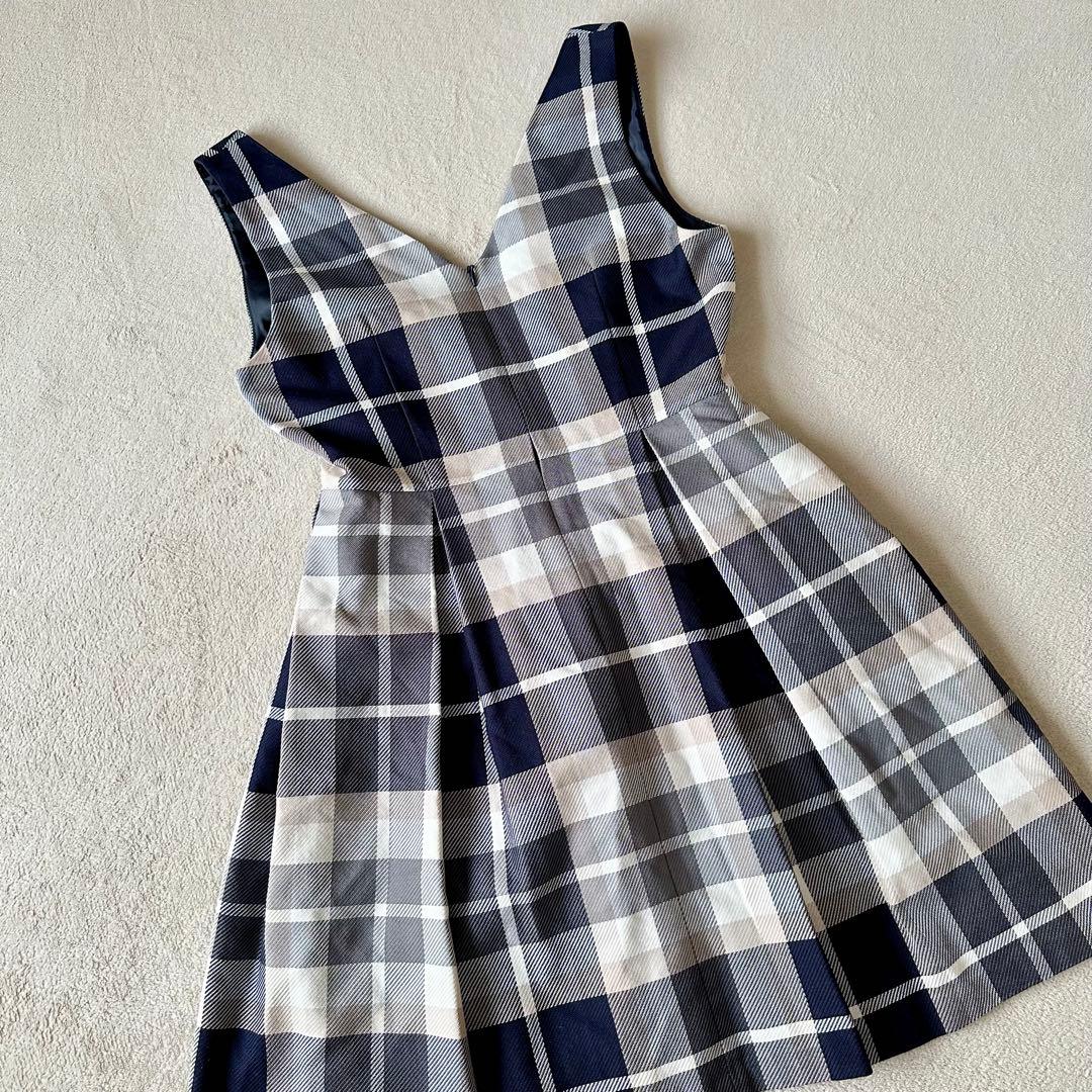新品 未使用 ブルーレーベルクレストブリッジ ノースリーブワンピース チェック