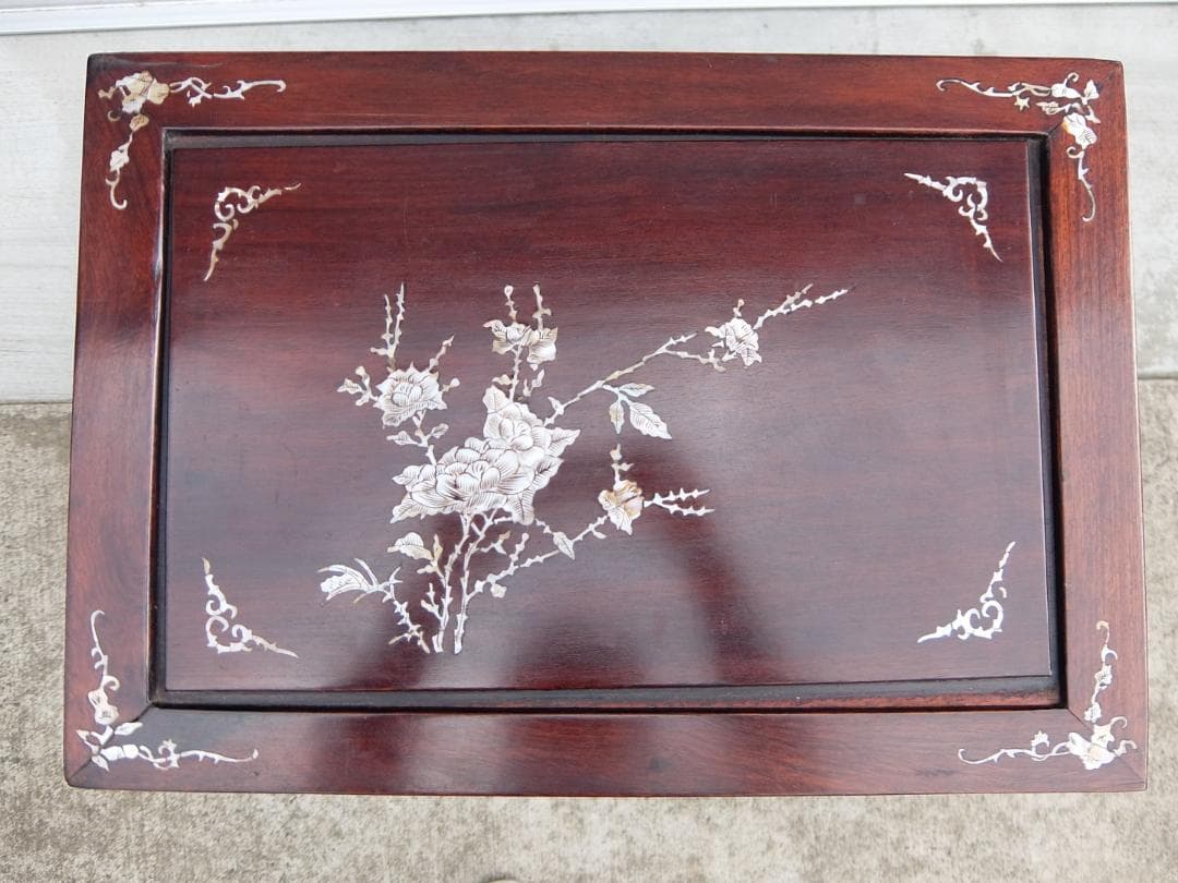 386　螺鈿細工　サイドテーブル