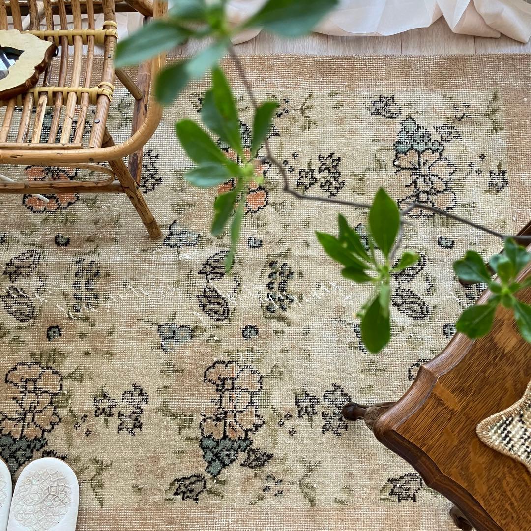 コーラル✳︎93×192カフェラテ／スカイブルー　フラワー　トルコヴィンテージラグ