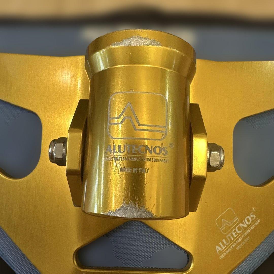 価格¥36,000 アルテクノス ファイティングベルト ピッコラ Gold 中古