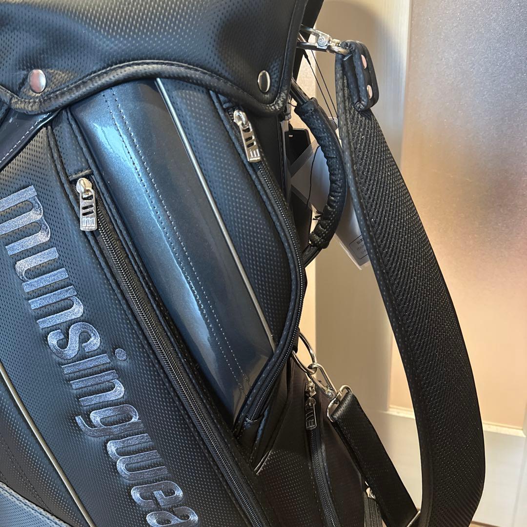 g*n様 マンシングウェア ブラックキャディバッグ《新品未使用》